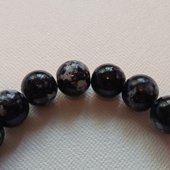 Black Beaded Tree of Life Bracelet - Picture 3 of 3